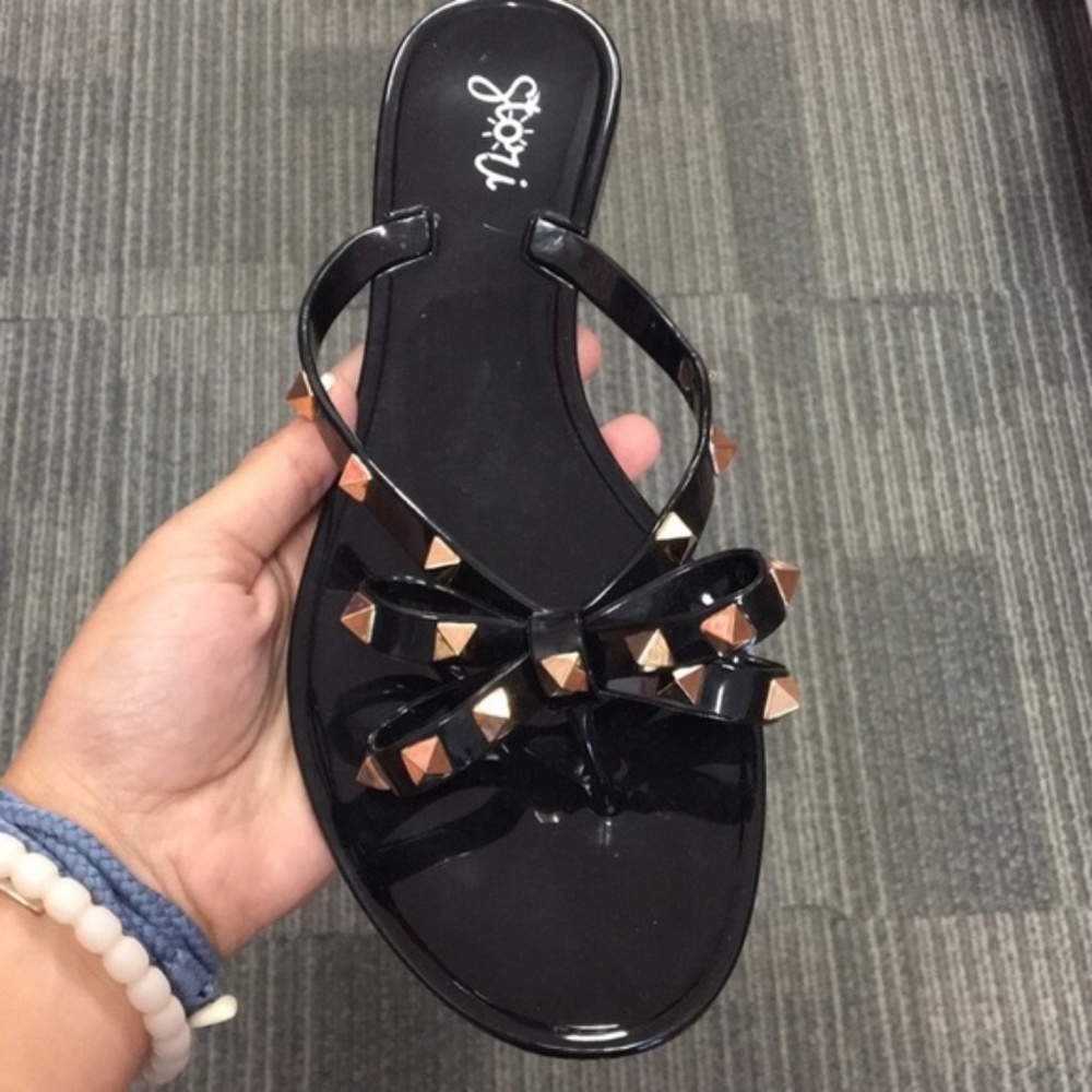 Super Trendy Black Bow Sandals!